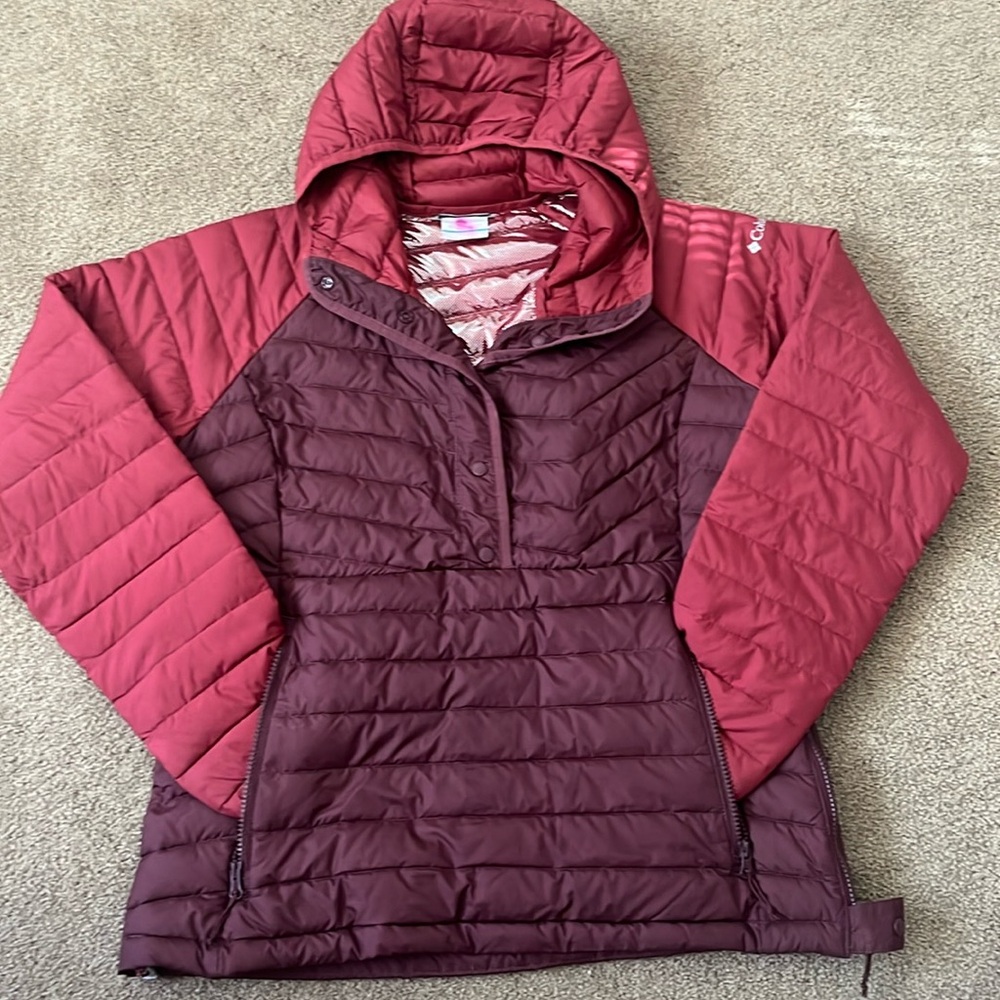 Women’s Columbia pullover puffy coat